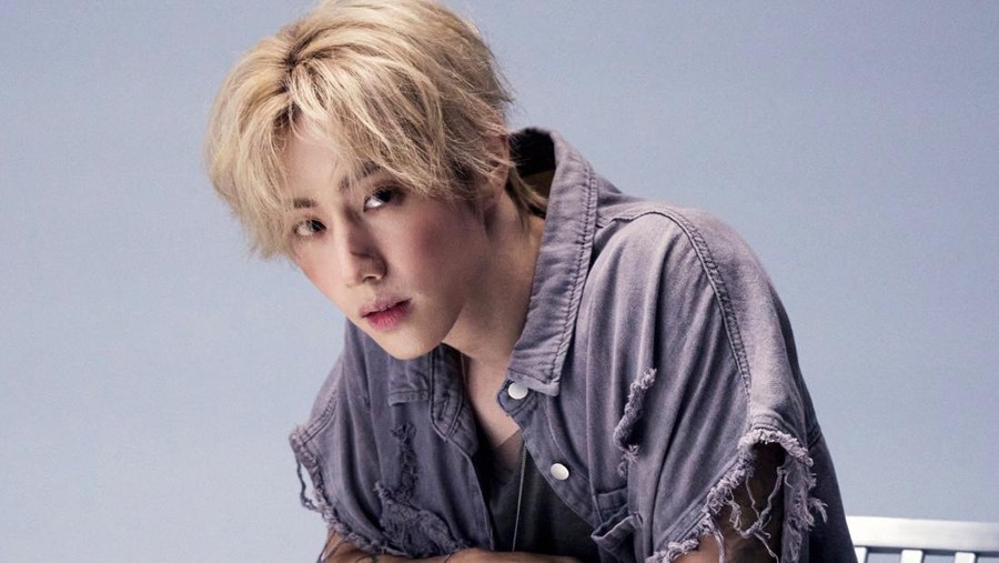 Lirik Lagu Hold Still - Mark Tuan