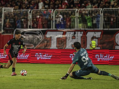 Reaksi Jens Raven Usai Curi Perhatian di Malut vs Bali United