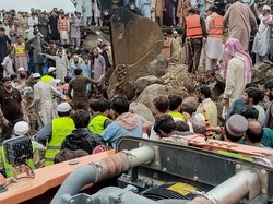 Banjir Bandang dan Longsor Sebabkan Ratusan Warga Pakistan Tewas