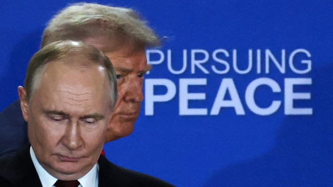 Trump Tiba-Tiba Telepon Putin, Minta Bantuan Ini