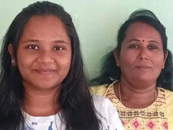 Ibu dan Putrinya di India Ini Sama-sama Lolos Tes Kuliah Kedokteran