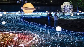 FOTO: Wisata Malam Lights Wonderland di Grand Maerakaca Semarang