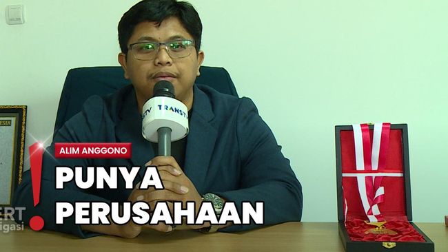 Sosok Alim Anggono Rektor Termuda Dikagumi Rekan-Mahasiswa