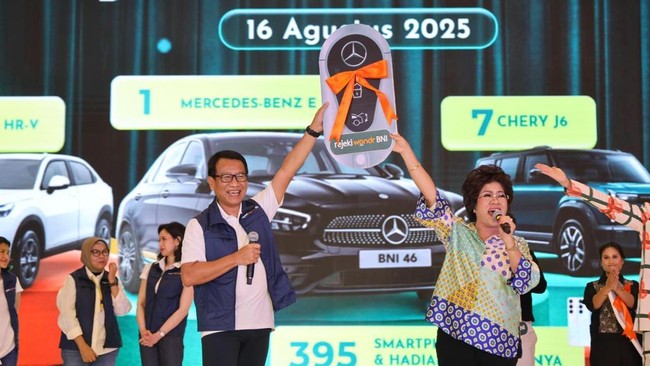 BNI membagikan hadiah tahap pertama program undian Rejeki wondr, termasuk mobil dan smartphone, Kesempatan menang masih ada di tahap kedua hingga Januari 2026.