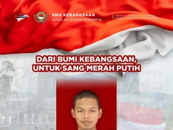 Hilton & Ghaalib, Pengerek-Pembentang di Upacara Penurunan Bendera di Istana