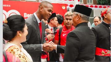 Berita Panas dari Dunia Sport CNN : Patrick Kluivert dan Alex Pastoor Meriahkan Perayaan HUT RI di Belanda