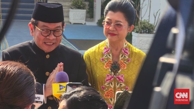 Ketua DPR Puan Maharani dan Gubernur Jakarta Pramono Anung mengikuti Upacara Detik-detik Proklamasi di Istana Merdeka, Jakarta, pada Minggu (17/8) hari ini.