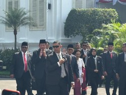 Bareng Boediono, SBY Hadiri Upacara HUT Ke-80 RI di Istana