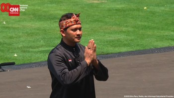 VIDEO: Iko Uwais Pamer Aksi Pencak Silat di Upacara HUT ke-80 RI