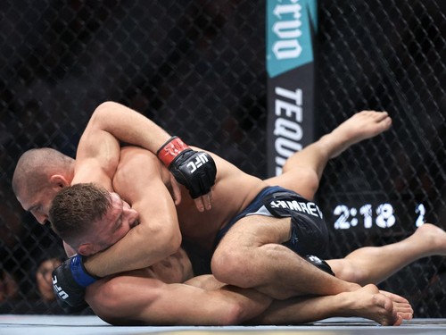 Hasil UFC 319: Khamzat Chimaev Akhirnya Juara Dunia