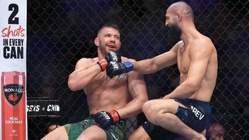 Berita Olahraga Terkini CNN Sport : Pesan Berkelas McGregor usai Chimaev Juara Dunia UFC