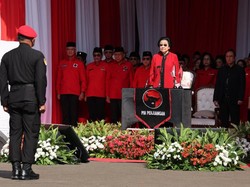 Megawati ke Kader: Jangan Jadi Partai yang Ikut Arus, Harus Garda Terdepan