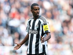 Soal Isak, Pelatih Timnas Swedia: Publik Tak Tahu yang Sebenarnya