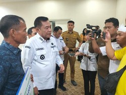 Bupati Muba Bantah Disebut Anak Pasien yang Buka Masker Dokter Masih Keluarga