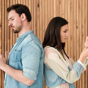 Bisakah Hubungan Tetap Bertahan Setelah Terjadi Perselingkuhan? Ini 4 Solusi Pentingnya!