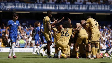 Berita Panas dari Dunia Sport CNN : Penyebab Gol Tendangan Bebas Eze ke Gawang Chelsea Dianulir VAR