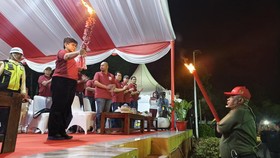 Ribuan Warga Antusias Ikuti Pawai Obor INALUM di HUT ke-80 RI