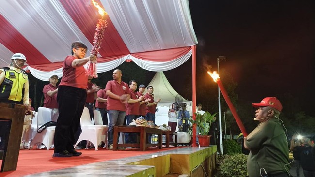 PT INALUM menggelar Pawai Obor HUT ke-80 Kemerdekaan RI dengan 2.000 peserta, Acara ini simbol semangat perjuangan dan kebersamaan masyarakat.