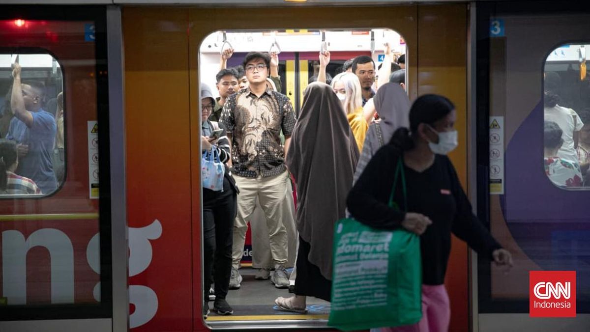 MRT Cuma Sampai Blok M, Stasiun ASEAN hingga HI Ditutup Imbas Demo