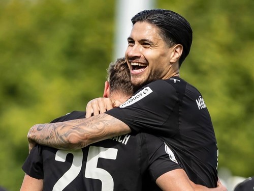 Kevin Diks Diragukan Debut di Bundesliga