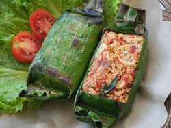 Resep Nasi Bakar Ayam Pakai Kemangi yang Pedas Gurih dan Wangi