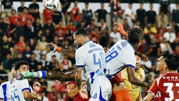 Sorotan Dunia Olahraga CNN Sport : Hasil Super League: 2 Gol Injury Time, Persib Keok di Kandang Persijap