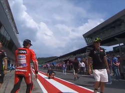 Marquez Cuek saat Papasan dengan Rossi: Nggak Lihat, Sumpah!