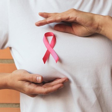 Selain Mpok Alpa, 5 Artis Ini Juga Pernah Berjuang Melawan Kanker Payudara