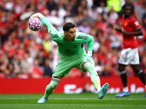 Amorim Bela Bayindir dari Gol Kontroversial Arsenal: Dia Didorong