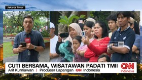 VIDEO: Cuti Bersama, Wisatawan Padati TMII