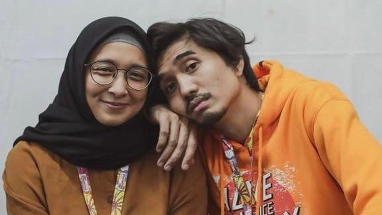 Ucapan Manis Duta Sheila on 7 untuk Adelia Lontoh Ucapan Manis Duta Sheila on 7 untuk Adelia Lontoh