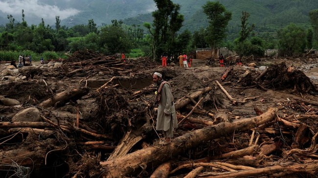 Dilanda Bencana, Perayaan HUT RI di Pakistan Berlangsung Sederhana Perayaan HUT ke-80 RI di Pakistan berlangsung sederhana. KBRI Islamabad menyebut hal ini dilakukan sebagai bentuk simpati pada korban bencana di sana.