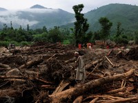 Hujan-Banjir Bandang Makan Korban Jiwa 700 Lebih, Suasana Mencekam Hujan-Banjir Bandang Makan Korban Jiwa 700 Lebih, Suasana Mencekam