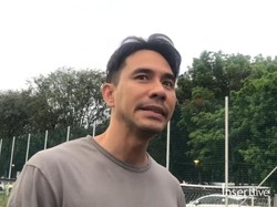 Cerita Darius Sinathrya yang Lagi LDM dengan Donna Agnesia: Komunikasi Nomor 1