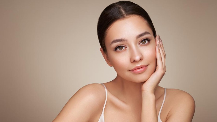 Ilustrasi skincare wanita