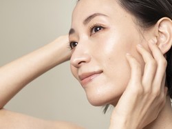 7 Skincare Anti Aging Korea Terbaik, Cocok untuk Usia 40 Tahun ke Atas 7 Skincare Anti Aging Korea Terbaik, Cocok untuk Usia 40 Tahun ke Atas