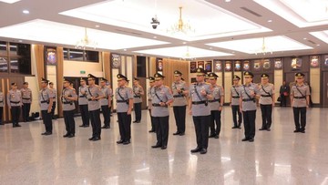 Kapolri Resmi Lantik Irwasum, Kabareskrim hingga 7 Kapolda
