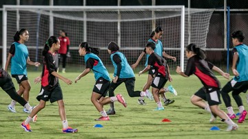 Sorotan Dunia Olahraga CNN Sport : Jadwal Siaran Langsung Indonesia vs Timor Leste di Piala AFF U-16