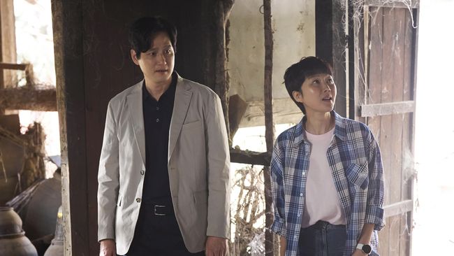 Love, Take Two merupakan drama Korea terbaru yang menampilkan Yum Jung-ah dan Park Hae-joon sebagai pemeran utama.