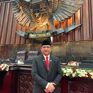 Dikabarkan Ingin Mundur dari DPR, Pasha Ungu Bilang....