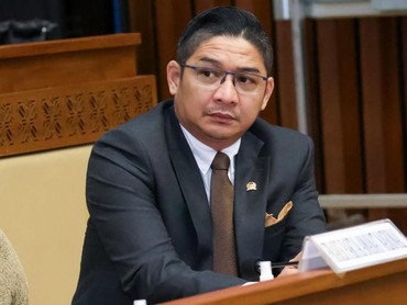 img-title Hoaks atau Fakta? Pasha Ungu Mengundurkan Diri dari DPR RI