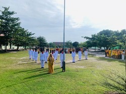 Ukir Sejarah, SMAN 1 Kotawaringin Lama Gelar Upacara HUT RI Secara Mandiri