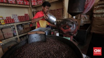 FOTO: Harum Aroma Masa Lalu Kopi Bis Kota