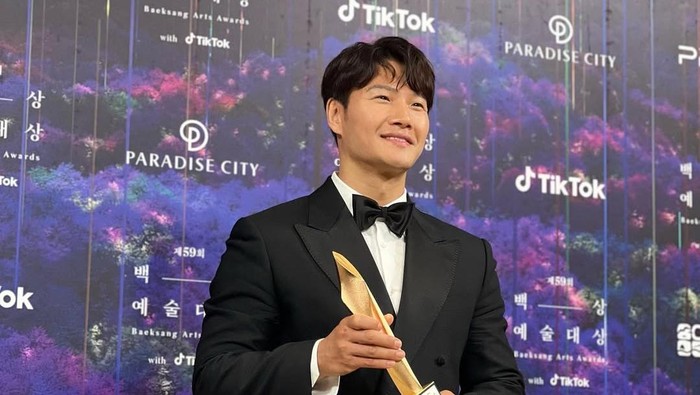 Selamat! Bintang 'Running Man' Kim Jong Kook Umumkan Pernikahan