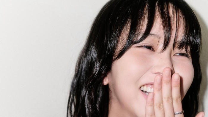 Kim So Hyun Resmi Bergabung dengan PEACHY, Agensi yang Didirikan Jun Ji Hyun