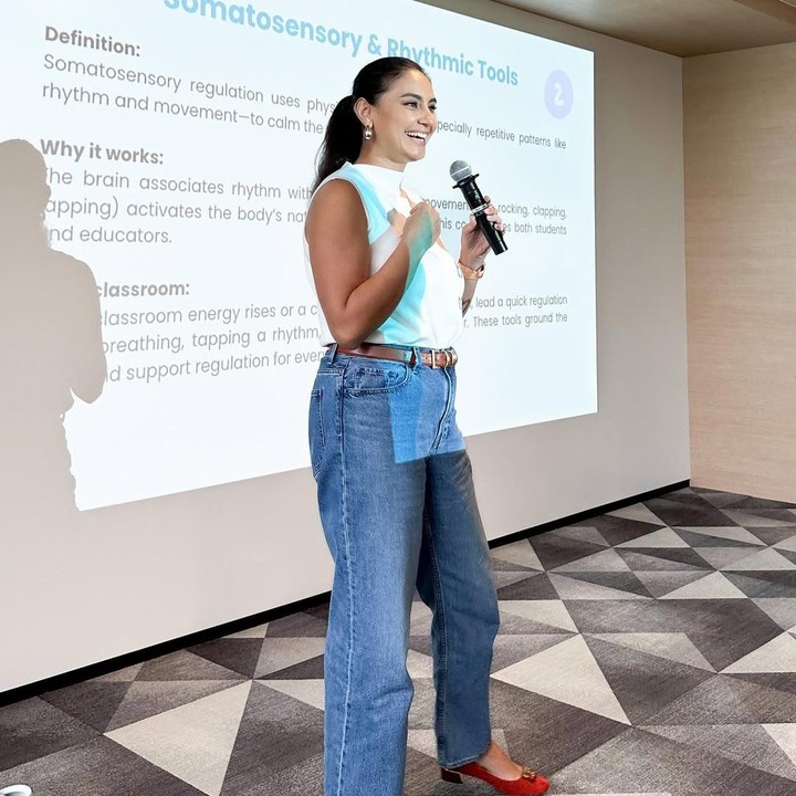 <p>Setelah meraih gelar S2, Marissa mulai aktif menjadi pembicara motivasi atau <em>motivational speaker.</em> Ia juga kerap mengunggah konten terkait psikologi di akun Instagram miliknya. Tak hanya membahas soal motivasi, Marissa juga sering membuat konten tentang <em>parenting</em>, Bunda. (Foto: Instagram @marissaln)</p>