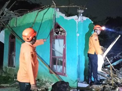 Musala di Bekasi Roboh Usai Diguncang Gempa M 4,9