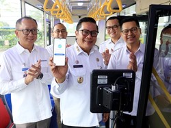 Pertama di Banten, Pemkot Tangerang Rilis Pembayaran QRIS Tap di Bus Tayo