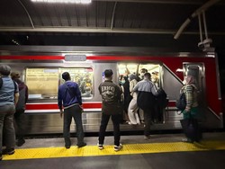 Perjalanan KRL Jabodetabek Kembali Normal Usai Gempa Bekasi M 4,9