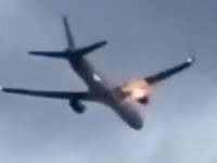 Detik-Detik Pesawat Boeing 273 Penumpang Meledak, Terbakar di Udara